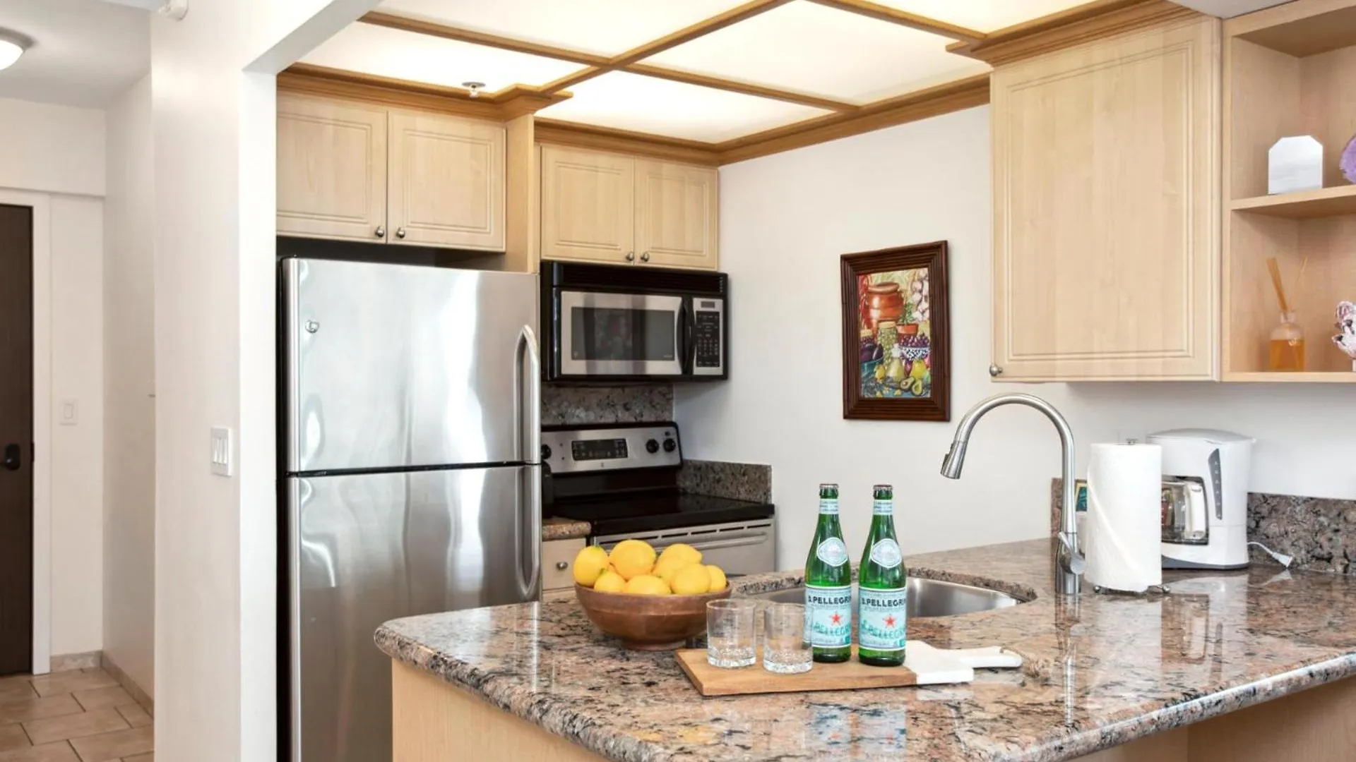Kbm Resorts Free Car The Whaler Wh1-615 Free Rental Car Included With This Stunning Beachfront Studio Kaanapali Estados Unidos da América