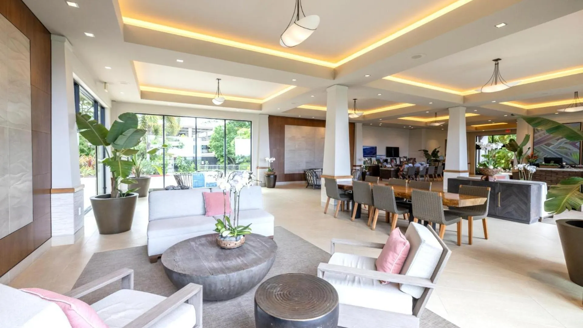 Kbm Resorts Free Car The Whaler Wh1-615 Free Rental Car Included With This Stunning Beachfront Studio Kaanapali